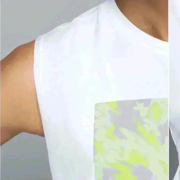 Lululemon Muscle Hustle Tee
White / Green 8 - Picture 3 of 11